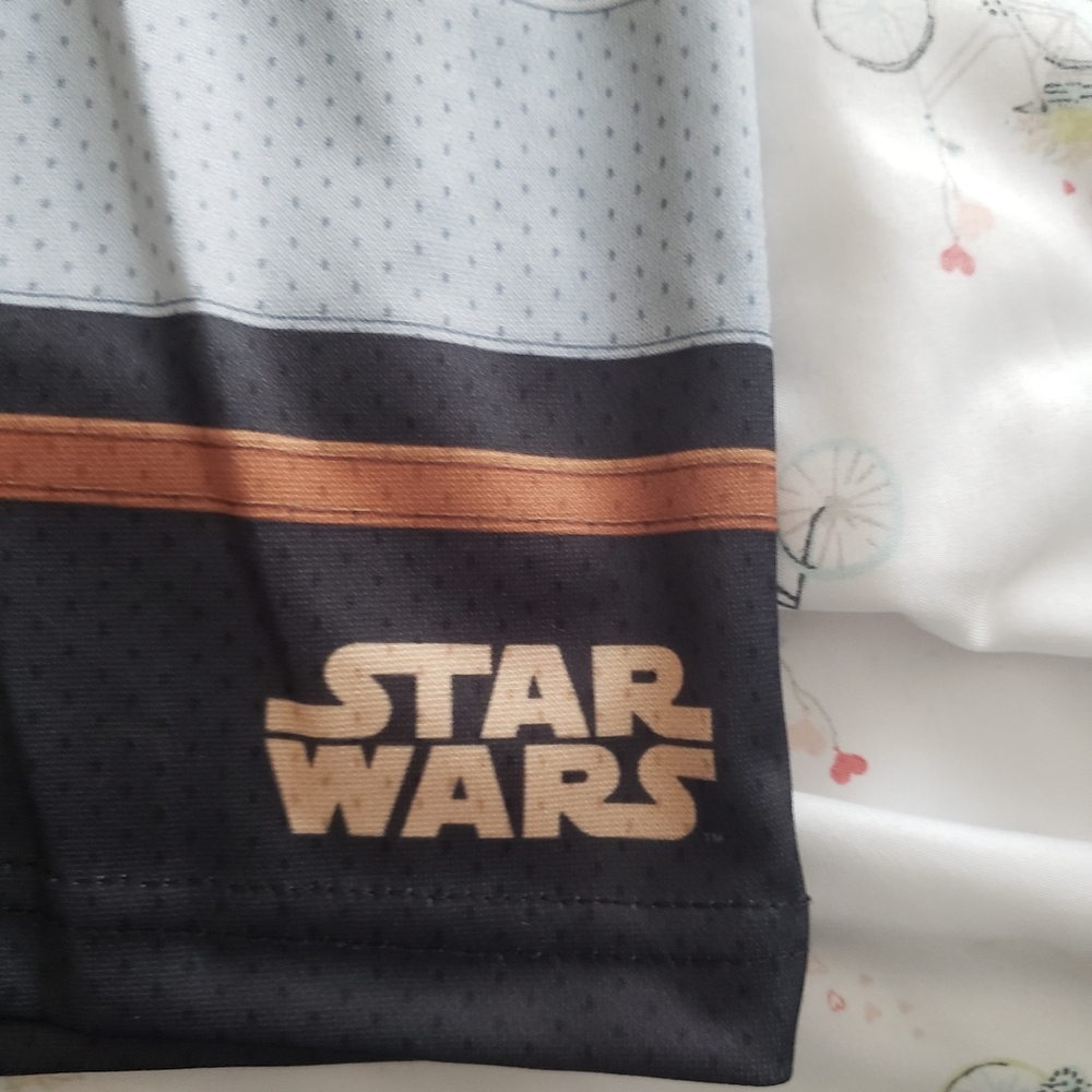 🏒 Star Wars Mandalorian Hockey Jersey 🏒 - Picture 9 of 9
